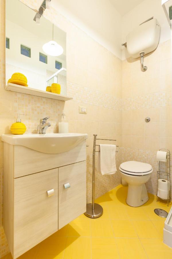 Blundo Family Apartment By Wonderful Italy Napoli Bagian luar foto